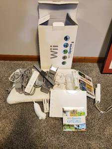 lot 529 image: Nintendo Wii With Pad