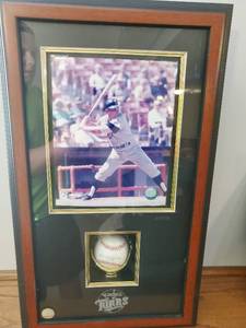 lot 14 image: Herman Killebrew Picture And Signed Ball