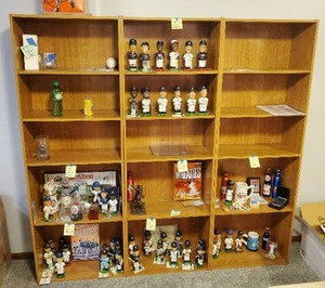 lot 432 image: 3 Bookshelves