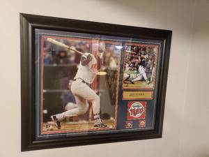 lot 443 image: Signed Joe Mauer Photograph