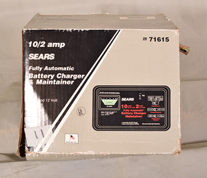 lot 11 image: Sears 102 Amp Battery Charger