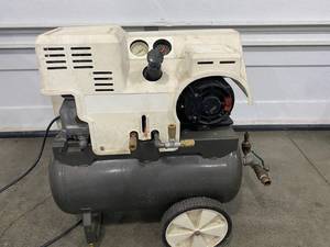 lot 54 image: Craftsman Sprayer  Air Compressor