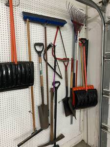 lot 82 image: Outdoor Maintenance Lot