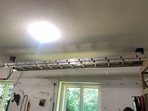 lot 192 image: 22 ft. Aluminum Extension Ladder