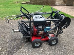 lot 6 image: Vanguard by Briggs and Stratton Power Washer