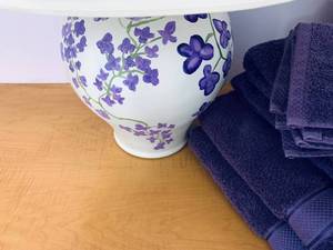lot 39A image: Purple Guest Room Accessories