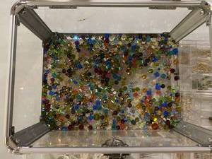 lot 260 image: Bead Lot 260