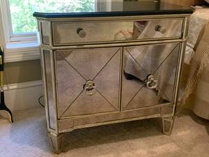 lot 45 image: Mirrored Chest  Nightstand