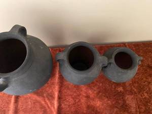 lot 133 image: 3 Matte Black Decorative Pots