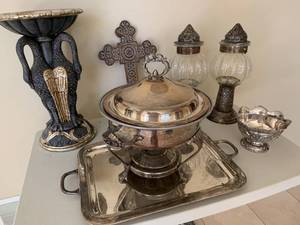 lot 291 image: Decorative Items in Metallic Tones
