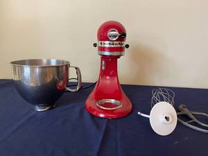 lot 316 image: Kitchenaid Mixer