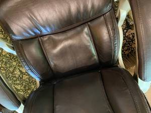lot 153 image: Leather Office Chair, Padded Side Chair
