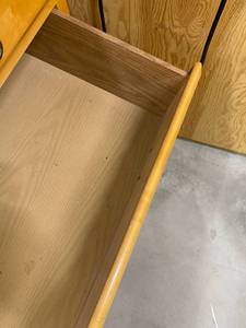 lot 341 image: 4 Drawer Dresser
