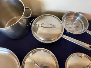 lot 308 image: Cuisinart Cookware