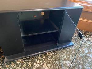 lot 276 image: TV Stand