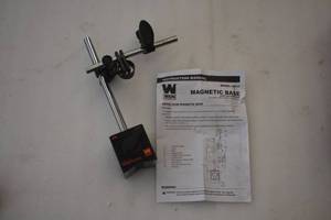 Magnetic base
