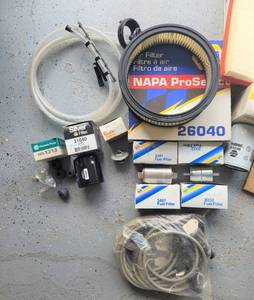 lot 10 image: Batch of Mostly New Auto Parts and Supplies for Chrysler Jeep