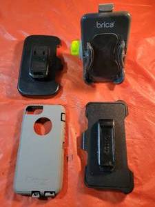 lot 17 image: Otter Box and Other Cell Phone Carriers