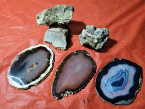 lot 56 image: Beautiful Rock Collection