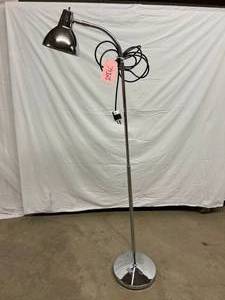 lot 8 image: Super Retro Chic Chrome Gooseneck Telescoping Industrial Medical Procedure Surgical Exam Light Floor Lamp - Great Working Condition