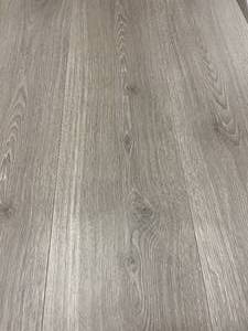 441 SF of High end Water Resistant Laminate Flooring 7.5x54
