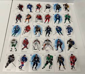lot 128 image: Group Of Upper Deck SP Hockey Cards 2020-21