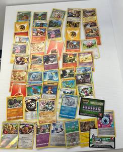 lot 137 image: Misc. Pokemon Tradfing Cards