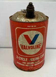 lot 142 image: Vintage Valvoline Metal Advertisment Gas Can