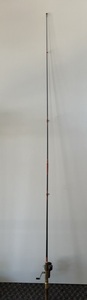 lot 96 image: Vintage 1950s60s St. Criox Fishing Rod With Vintaage Compac FS-860 Riviera Reel