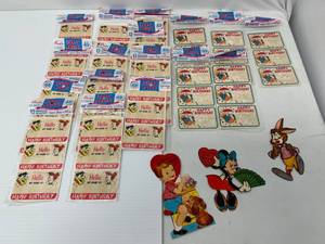 lot 172 image: Group Of Vintage Flintstones Party Badges, Valentines And More