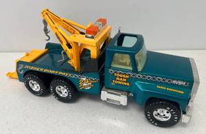 lot 193 image: Vintage Nylint Tough Man Towing 24Hr Service Tow Truck In Great Condition