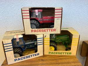 Pacesetter Tractor Decanters