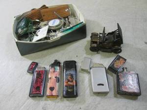 (EC1) Assorted Lighter and KeysKey...