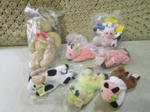 (BSB) Small Gund Bear and Assorted ...