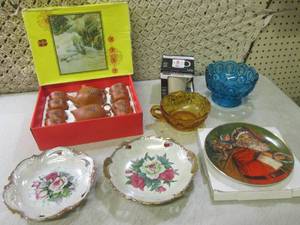 (F-1) Assorted Glass Decor...