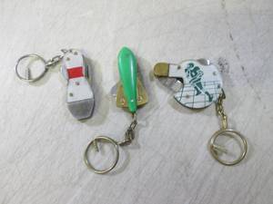 (CNTR) 3 Vintage Keychain Knives...