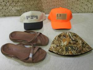 (BS) 3 Hats and Crocs Size 10...