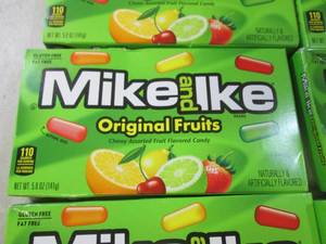 (B-1) 12 Boxes Mike and Ike Origina...