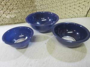 (RM2) 3pc Pyrex Glass Bowl Set...