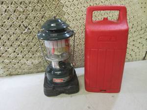 (F-0) Coleman Adjustable Two Mantle...