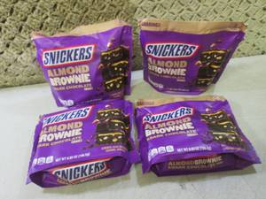 (B-1) 4 Bags Snickers Almond Browni...
