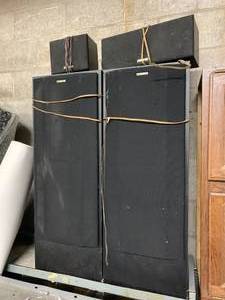 Fisher Speakers