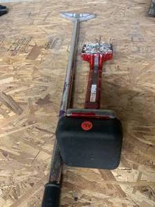 Stretcher & Scraper