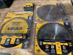 Dewalt Saw Blades & Measure
