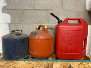Lot of 3 Gas Cans