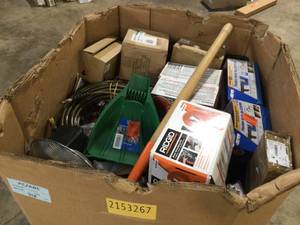 Mix Lot of Garage Items, Small Tools- Customer returns - Review all pictures