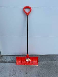 NEW Snow Pusher Shovel