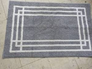 Entrance Mat 44 x 29  slight dama...