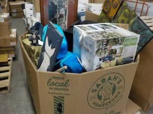 Pallet of Overstock, Unclaimed and ...