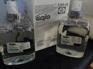 2 - 2 litter bottles GOJO Hand Clea...